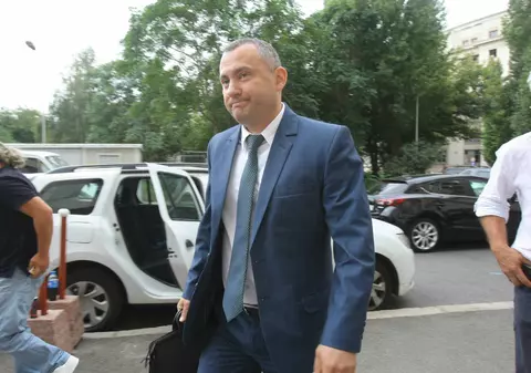 Fostul șef al DNA Ploiești Lucian Onea și fostul procuror Mircea Negulescu, trimiși în judecată