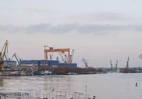 Muncitor din Ucraina, mort pe Șantierul Naval Tulcea. S-a urcat pe o navă și a căzut din picioare