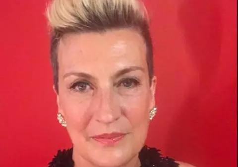 Mezzo-soprana britanică Sarah Connolly, diagnosticată cu cancer la sân