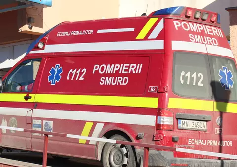 O bătrână de 85 de ani a ars într-un apartament din București, 9 persoane au fost evacuate din cauza fumului