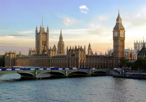 Parlamentarii britanici vor să legalizeze avortul și căsătoriile gay în Irlanda de Nord profitând de lipsa unui guvern nord-irlandez instalat