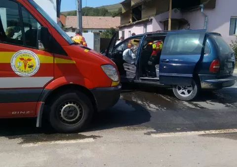 Trafic rutier blocat pe DN 14 în județul Sibiu, în urma unui accident auto soldat cu șase răniți