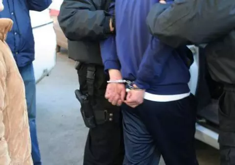 Bărbat din Mediaş, reţinut pentru proxenetism. Este acuzat că, timp de doi ani, a convins o minoră dintr-un centru de plasament să se prostitueze