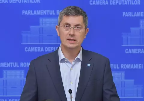 USR: Klaus Iohannis să se implice în nominalizarea unui nou comisar european. Barna, către Dăncilă: "Sunaţi-o pe Rovana Plumb, să se întoarcă  urgent acasă!"