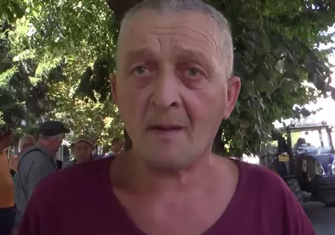 Un bărbat bolnav de cancer a lovit un tânăr pe o trecere de pietoni din Reşiţa