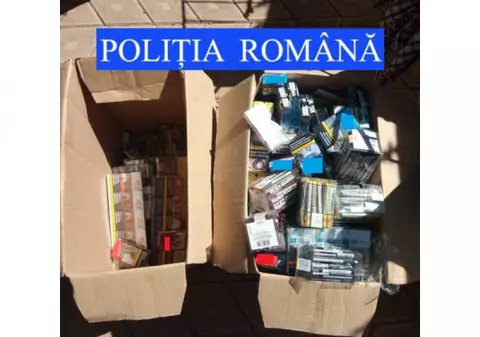 Bărbat din Neamț, amendat cu 40.000 de lei pentru alcool contrafăcut și țigări de contrabandă. Cantitatea uriașă găsită în magazinul acestuia din curte