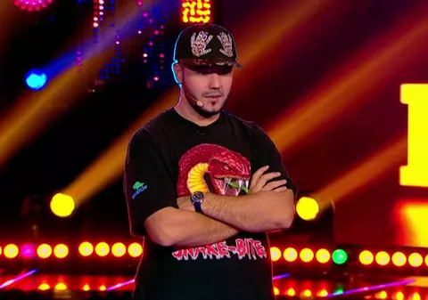 Două tinere din Sibiu, hărțuite și amenințate pe rețelele de socializare de un bărbat: „Sibiul e un oraș mic, te pot găsi. Trimit asasinii după tine”