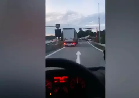 Un român a făcut accident în Germania în timp ce era live pe Facebook și vorbea cu părinții. A comis gestul intenționat