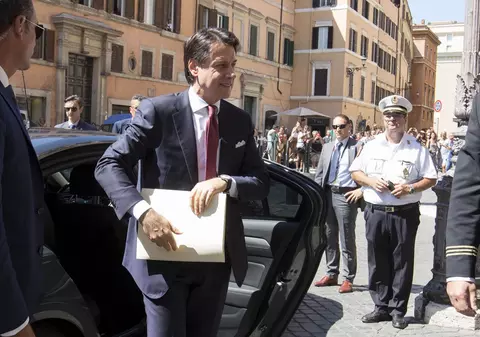 Mișcarea 5 Stele și Partidul Democrat au ajuns la un acord pentru a-l menține pe Giuseppe Conte premier al Italiei