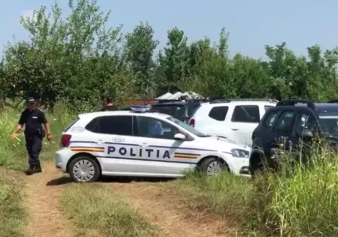 Noi probe găsite în pădurea din Caracal, după un apel la 112. Rămășițele osoase au fost trimise la DIICOT