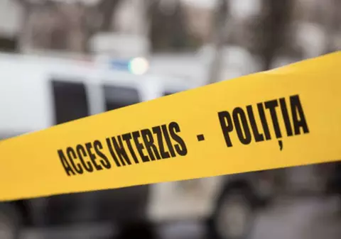 Un bărbat și-a bătut tatăl, apoi s-a împușcat mortal cu o armă deținută ilegal!
