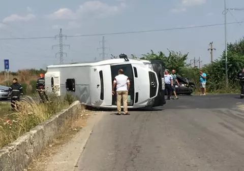 Accident grav în Giurgiu, pe DJ 601 A . O femeie a murit, iar alte cinci persoane au fost rănite