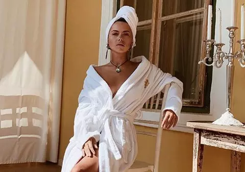 Inna a pozat goală și a făcut imaginea publică. Cum a reacționat Mihaela Rădulescu