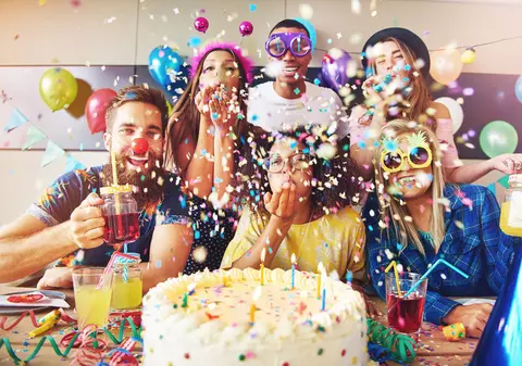 Mesaje de La Mulți Ani - cele mai frumoase urări pentru cei dragi