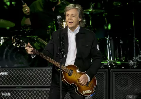 Unul dintre nepoții lui Paul McCartney, amenințat cu un cuțit și jefuit