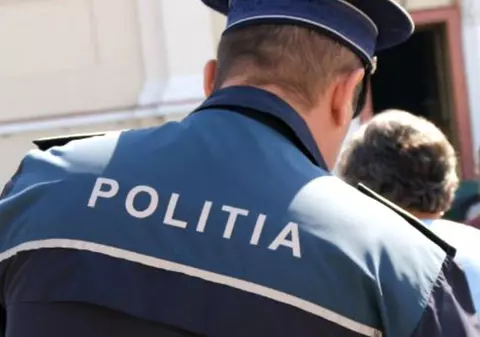 Un poliţist din Olt, confirmat cu COVID-19, a murit