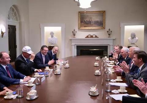 Donald Trump ar putea să vină în România