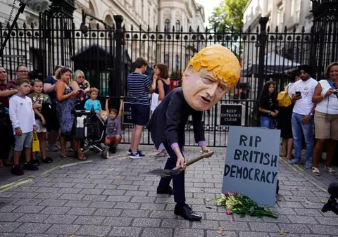 Un milion de britanici au semnat o petiție împotriva suspendării Parlamentului