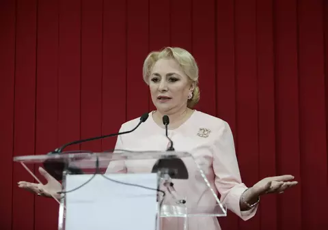 Dăncilă, mesaj din SUA: "Moțiunea de cenzură cu care ne amenință Opoziția nu va trece nici de această dată!"