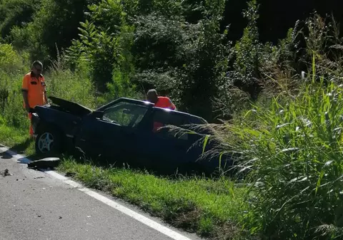 Un șofer în vârstă de 78 de ani s-a răsturnat cu mașina în județul Tulcea!