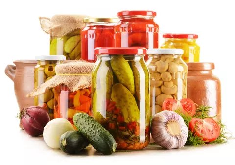 Ce conservanți naturali să folosești ca să faci conserve ca pe vremea bunicii