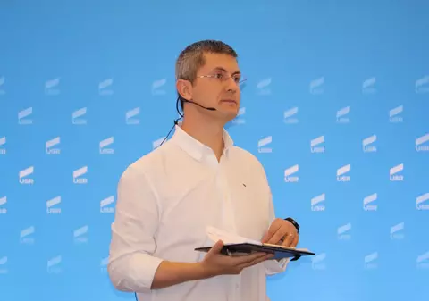 Dan Barna insistă că USR va intra la guvernare după anticipate. Ce spune despre şansele moţiunii de cenzură