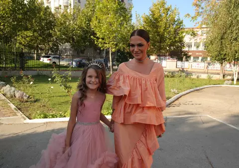 Andreea Antonescu, alături de fiica ei la nunta Andreei Bălan