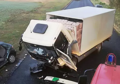 Un cetățean israelian a murit pe un drum din Neamț după ce a intrat cu mașina într-un camion