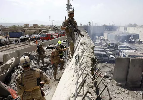 Românul rănit în atacul talibanilor în Kabul va fi transferat în Europa. Precizările MAE