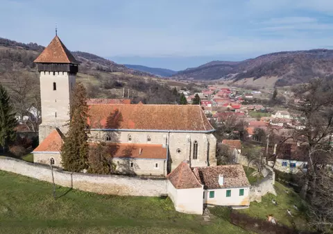 Ultimii sași din Transilvania. Reportaj BBC despre urmașii sașilor care au venit în România ca să reînvie tradițiile locale