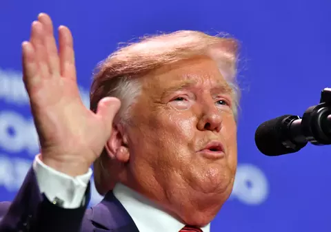 Cât este de aproape Donald Trump de sfârşitul preşedinţiei sale. Democrații au demarat o anchetă pentru destituirea sa