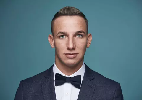 Un tânăr născut la Oradea a câștigat „Premiul Puskas”, pentru cel mai frumos gol al anului! L-a învins pe Messi
