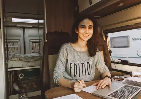 „Cele mai importante lecții de jurnalism nu le-am învățat într-o redacție“. Despre revărsarea de ură pe Facebook și despre responsabilitatea jurnaliștilor și a cititorilor