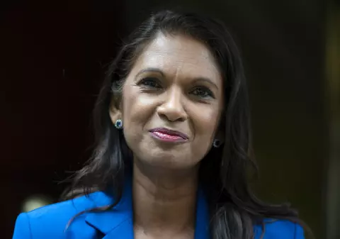 Cine este femeia care a reușit să-l facă pe Boris Johnson să redeschidă Parlamentul. Cum i-a stricat Gina Miller planurile premierului