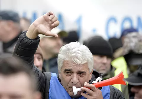 Senatul a votat impozitarea pensiilor speciale de peste 7.000 de lei. Cine primește pensie specială în România și de ce