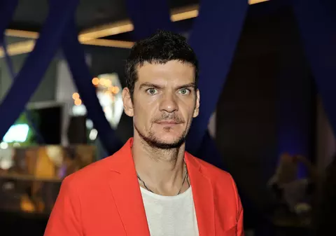 Tudor Chirilă ne-a dezvăluit ce dificultăți întâmpină când încearcă să scoată hituri noi. „E din ce în ce mai greu să scrii și să nu te repeți”