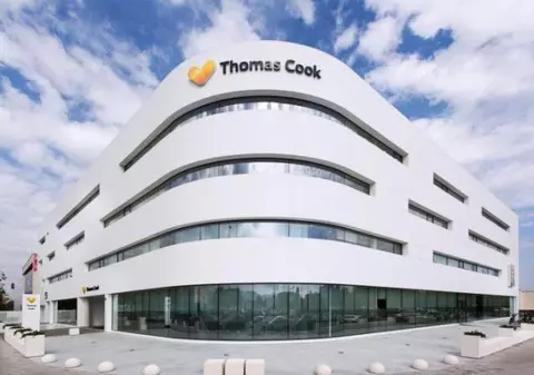 (Publicitate) Falimentul Thomas Cook și influența mediului online în turism