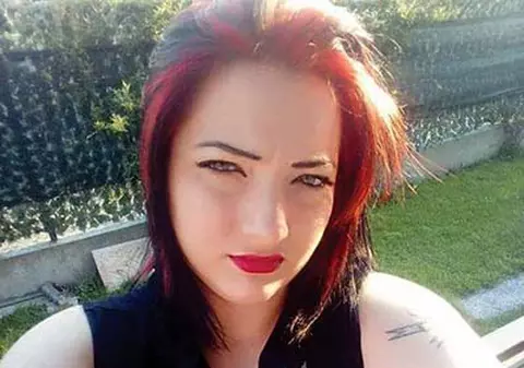 Drama unei fete adoptate care își caută mama naturală în Vaslui: „Vreau să o cunosc, să văd cine este”