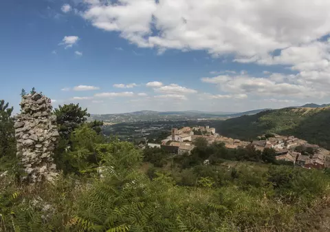 Peste 100 de localități din Italia vor să le plătească peste 25.000 de euro celor care se mută acolo