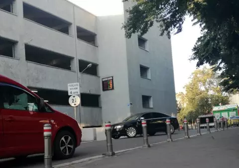 Un pacient a murit în parcarea Spitalului Județean din Constanța. Tocmai își condusese rudele care îl vizitaseră!