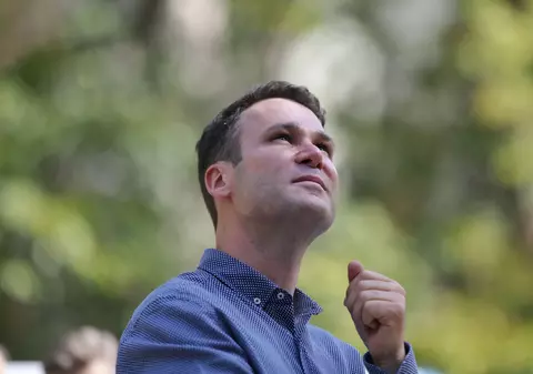 Negoiță insistă ca primăria Sectorului 3 să încheie un contract de publicitate de 5 milioane de lei, invocând „nevoia de a distribui masiv mesajele autorităților despre COVID-19”