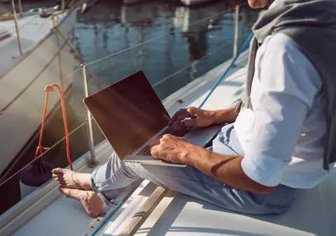 Strategia comună folosită de 177 de milionari pentru a se îmbogăți