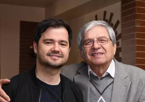 POZE ÎN PREMIERĂ! Povestea lui Laurențiu Duță, spusă de tatăl lui: “Tati, voi ajunge vreodată să cânt la televizor?”