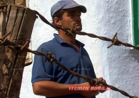 Un individ din Vaslui a primit doi ani de închisoare pentru că a violat o femeie în prezența unei minore