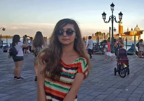 Cazul Roxana Şerban. De ce dau părinții bani pentru școală când educația trebuie să fie gratuită