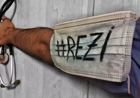 Criza examenului de rezidențiat | Studenții la Medicină, în grevă japoneză