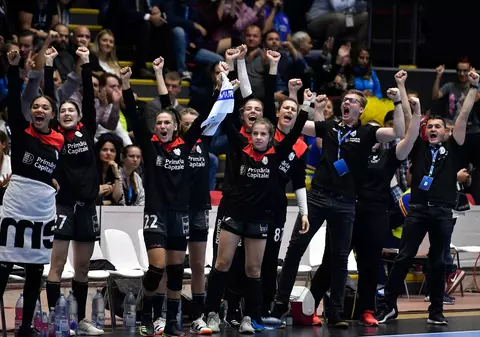Liga Campionilor la handbal feminin: CSM București a surclasat echipa poloneză MKS Lublin. SCM Rm. Vâlcea a cedat la Podgorica