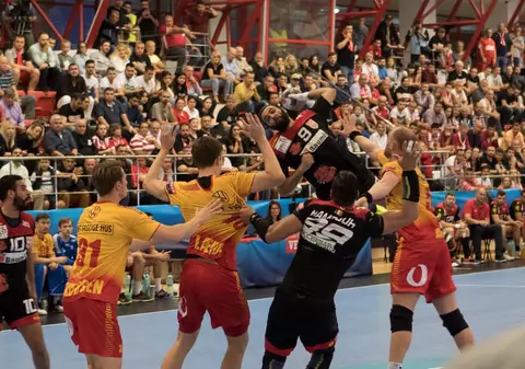 Dinamo, egal dramatic la Plock, în Liga Campionilor la handbal masculin