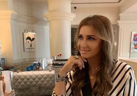 Cum e viața Anamariei Prodan în Dubai. "Nu înseamnă magazine, restaurante sau excursii exotice"