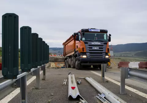 Autostrada Orăştie-Sibiu se închide joi pentru 24 de ore